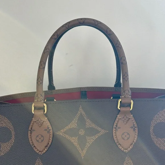 Louis Vuitton Monogram Reverse On The Go GM - Picture 6 of 14